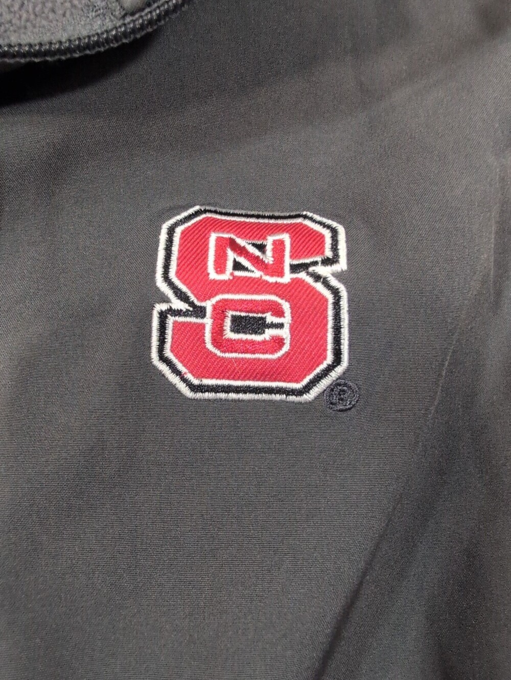 Colosseum Athletics NC State Wolfpack Gray Full Zip Jacket Mens XL